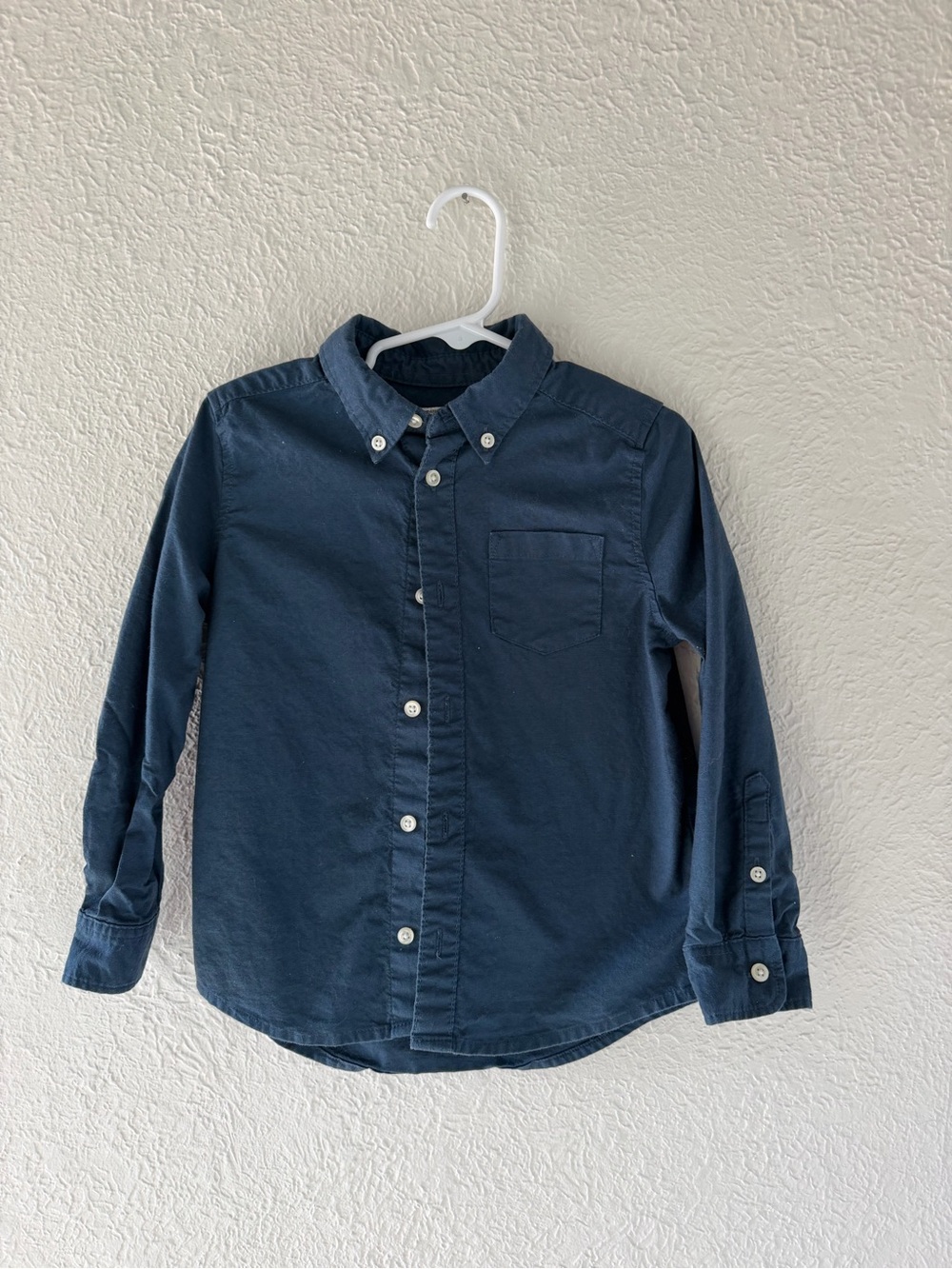 Amazon Essentials Boys Button-Down Shirt - Navy Blue